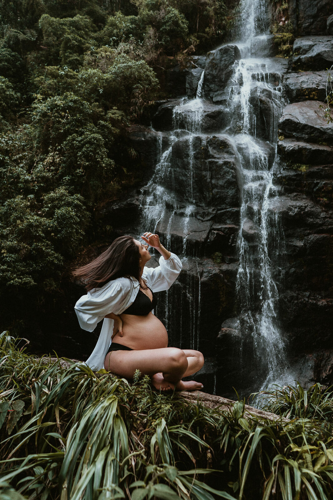 Foto Inspirações de poses para gestantes na natureza Foto Inspirações de poses para gestantes na natureza - Imagem 19