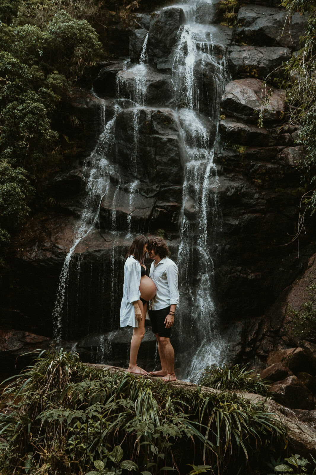 Foto Inspirações de poses para gestantes na natureza Foto Inspirações de poses para gestantes na natureza - Imagem 22