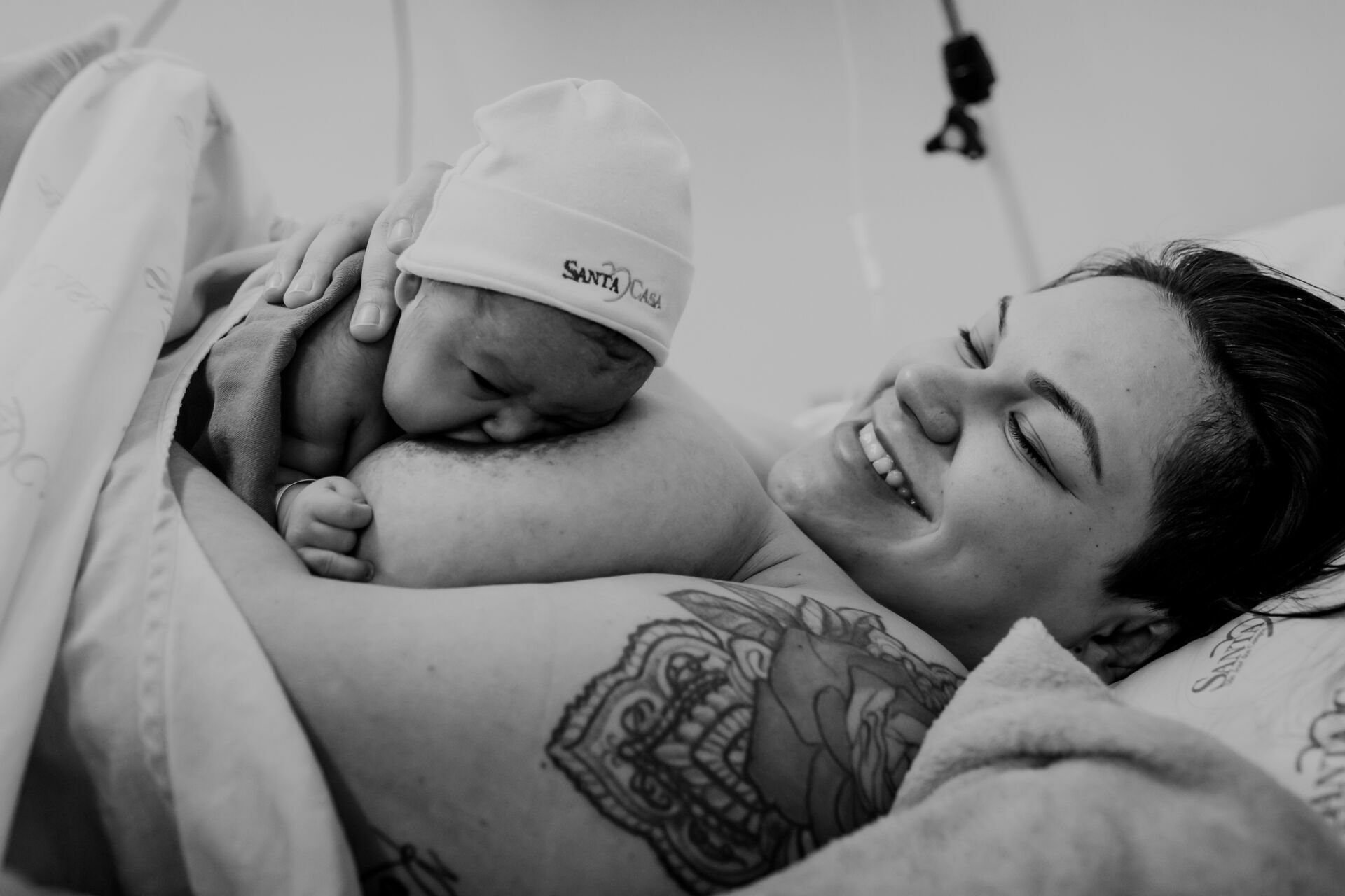Foto Ela mama no peito? - por Karen Baltazar Foto Ela mama no peito? - por Karen Baltazar - Imagem 0